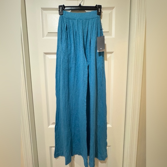 Laird lounge pants. Stretchy waist. Wide leg comfort. Size Small. NWT - Picture 1 of 14